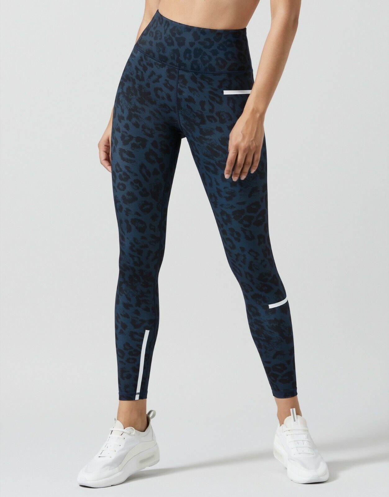 Lilybod Karla Leggings Midnight Navy. Front image.