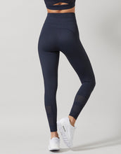 Lilybod Amur-2XR Leggings Carbon. Back image.