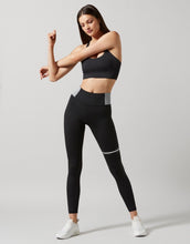 Lilybod Holly Leggings Black. Full body image.