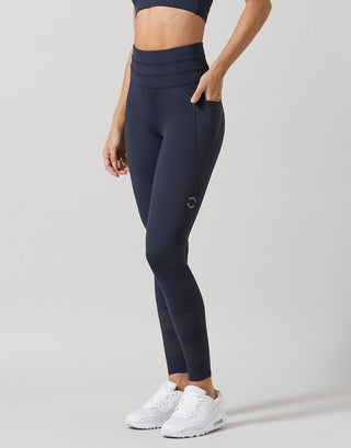Lilybod Amur 2-XR Leggings with pockets Carbon. Side image.