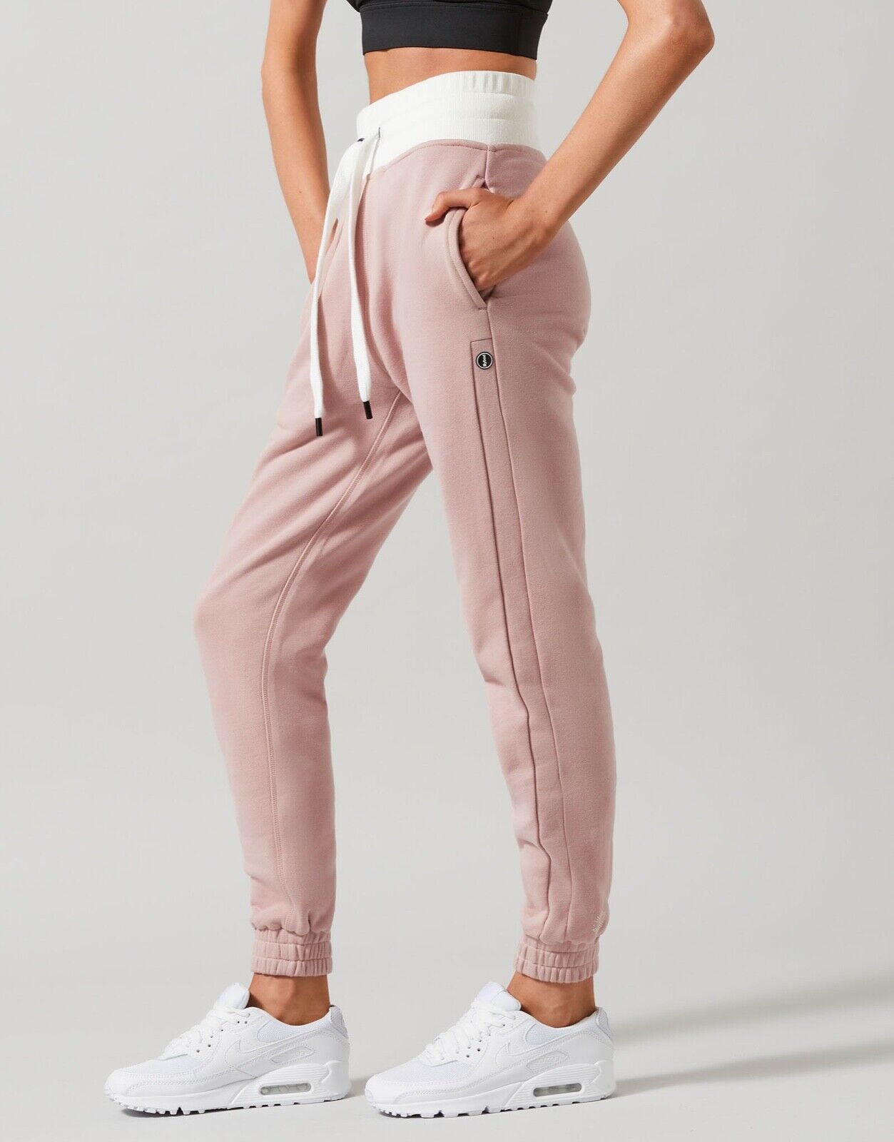 Lilybod Elina Relaxed Fit Sweatpants Cameo Rose. Side pocket  image.