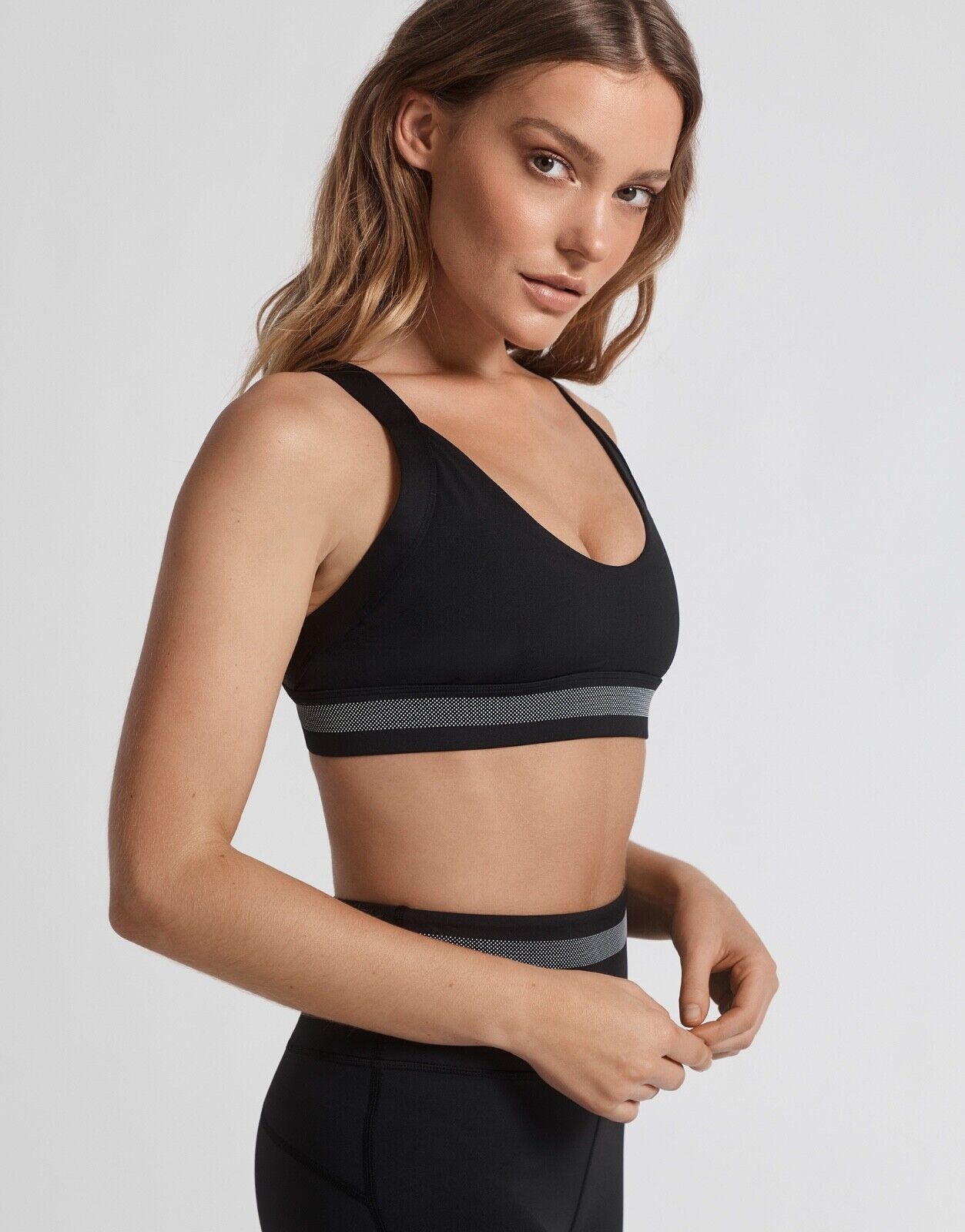 Lilybod Mia Sports Bra Phantom Jet. Side image