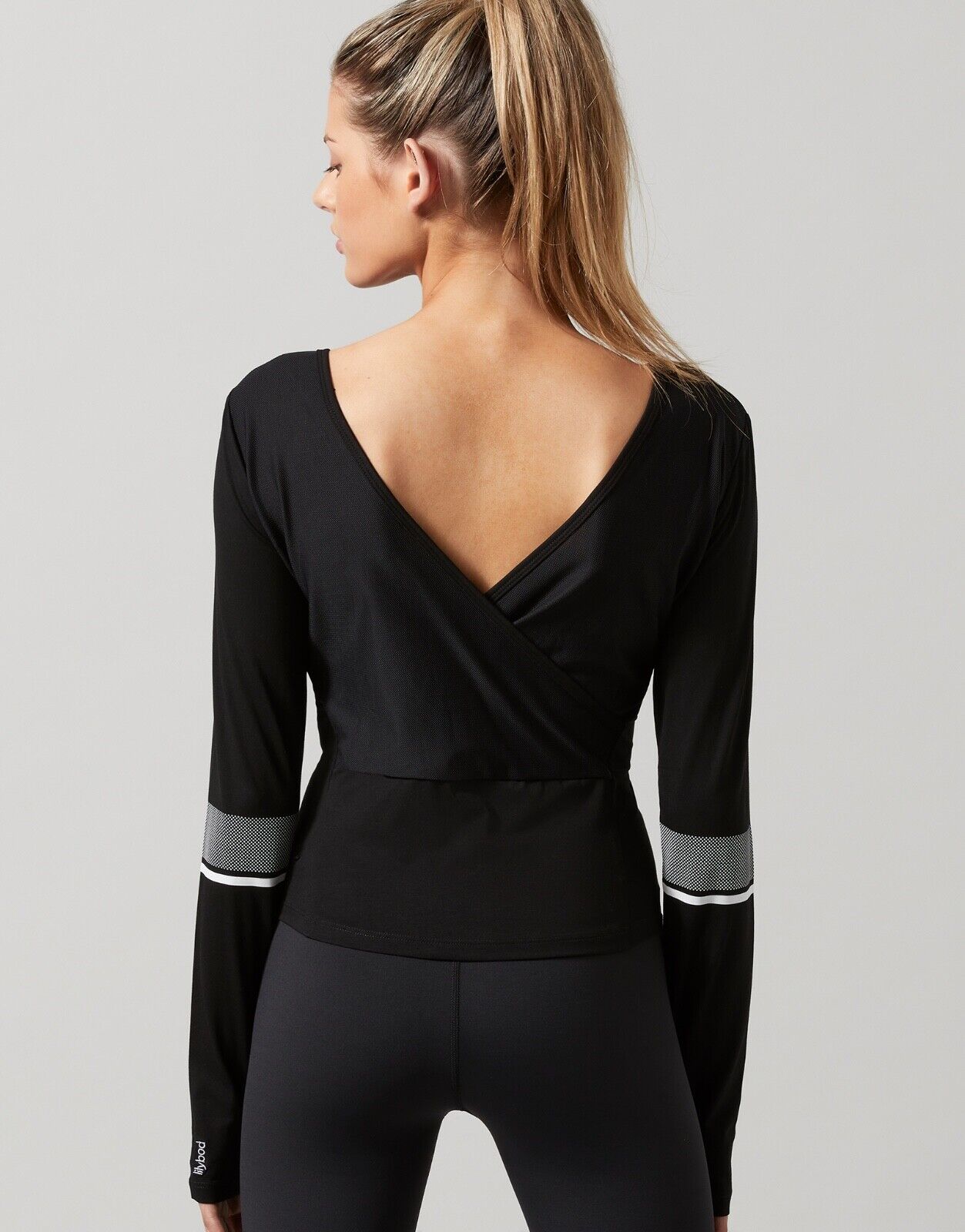 Lilybod Oslo Activewear Long Sleeve Top Size S Black. Back image.