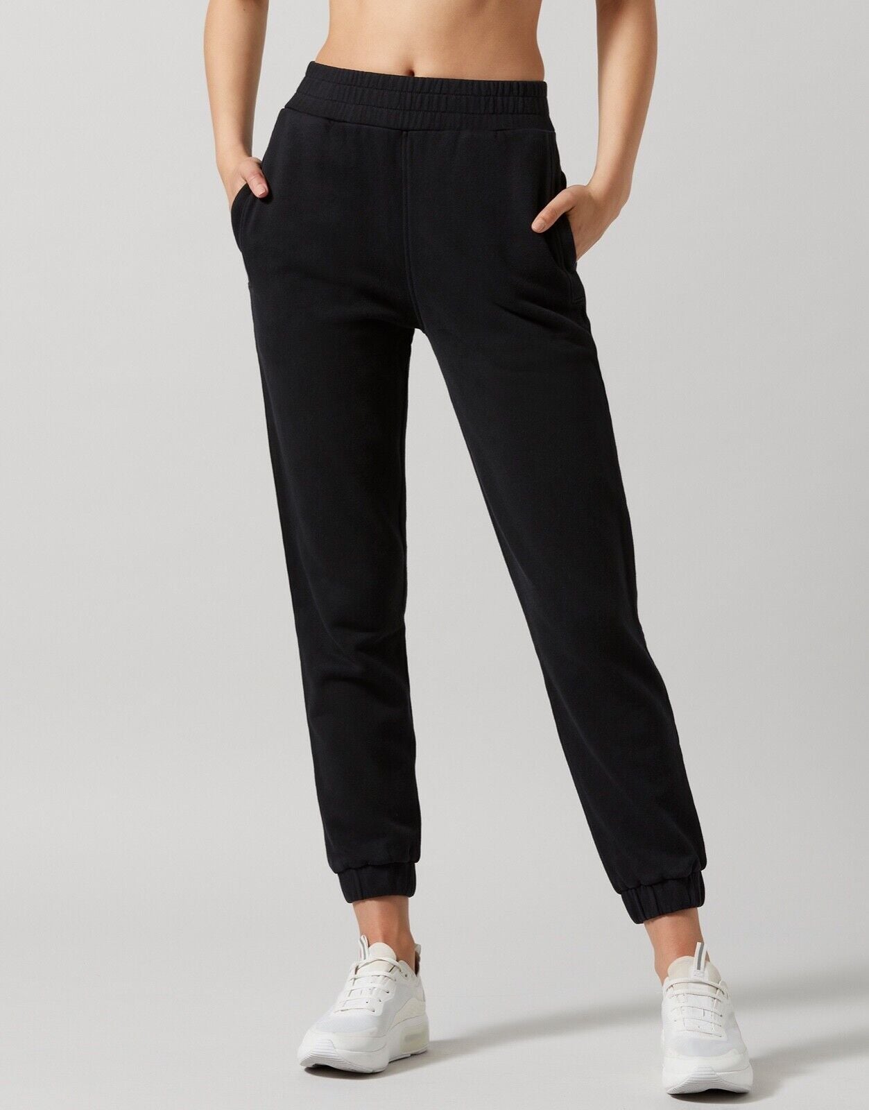 Lilybod Elliott Relaxed Fit Sweatpants Black Wash. Front image.